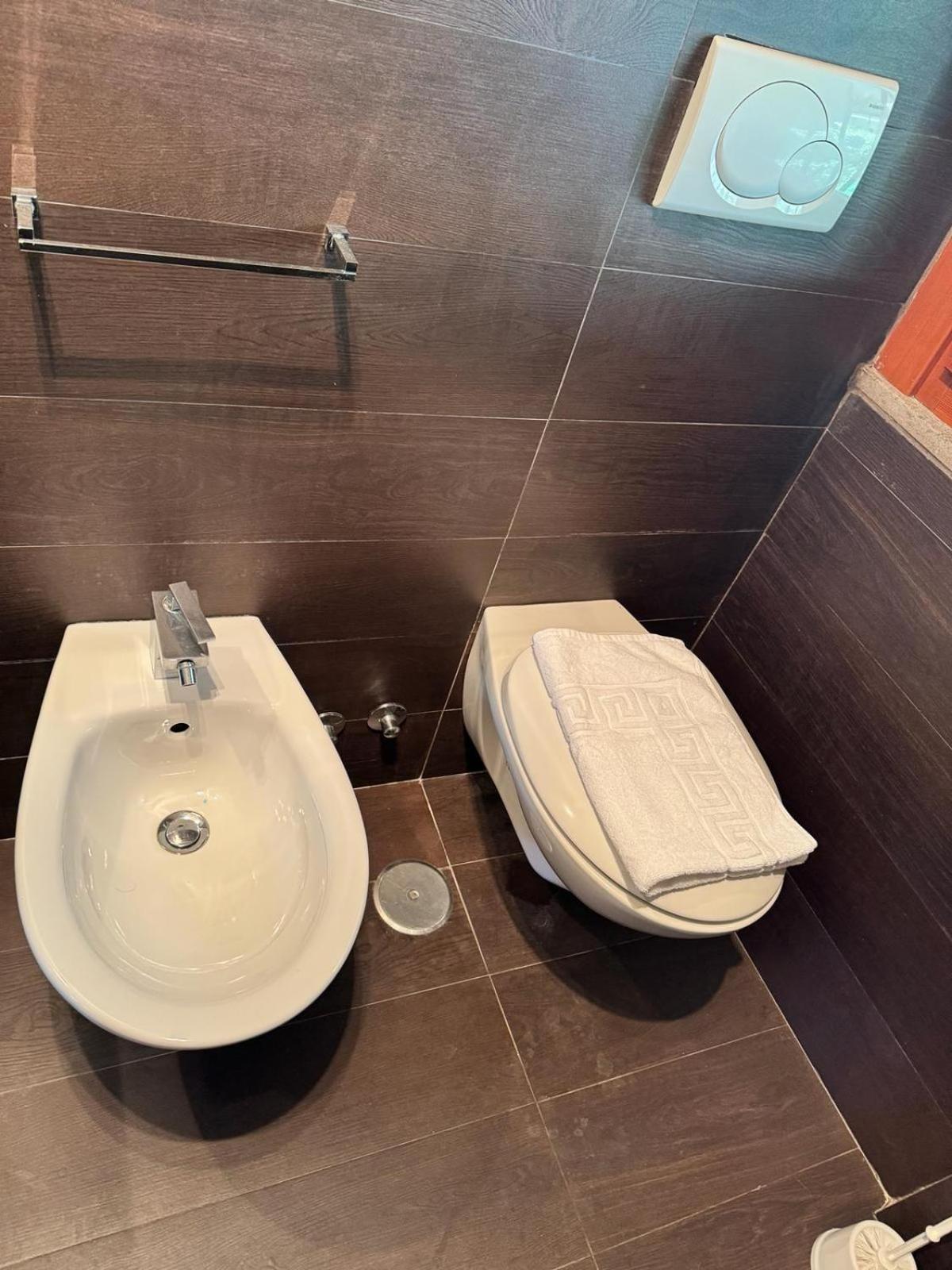 Hotel Dolcevita Eur 2 Luxury Roma Exterior foto