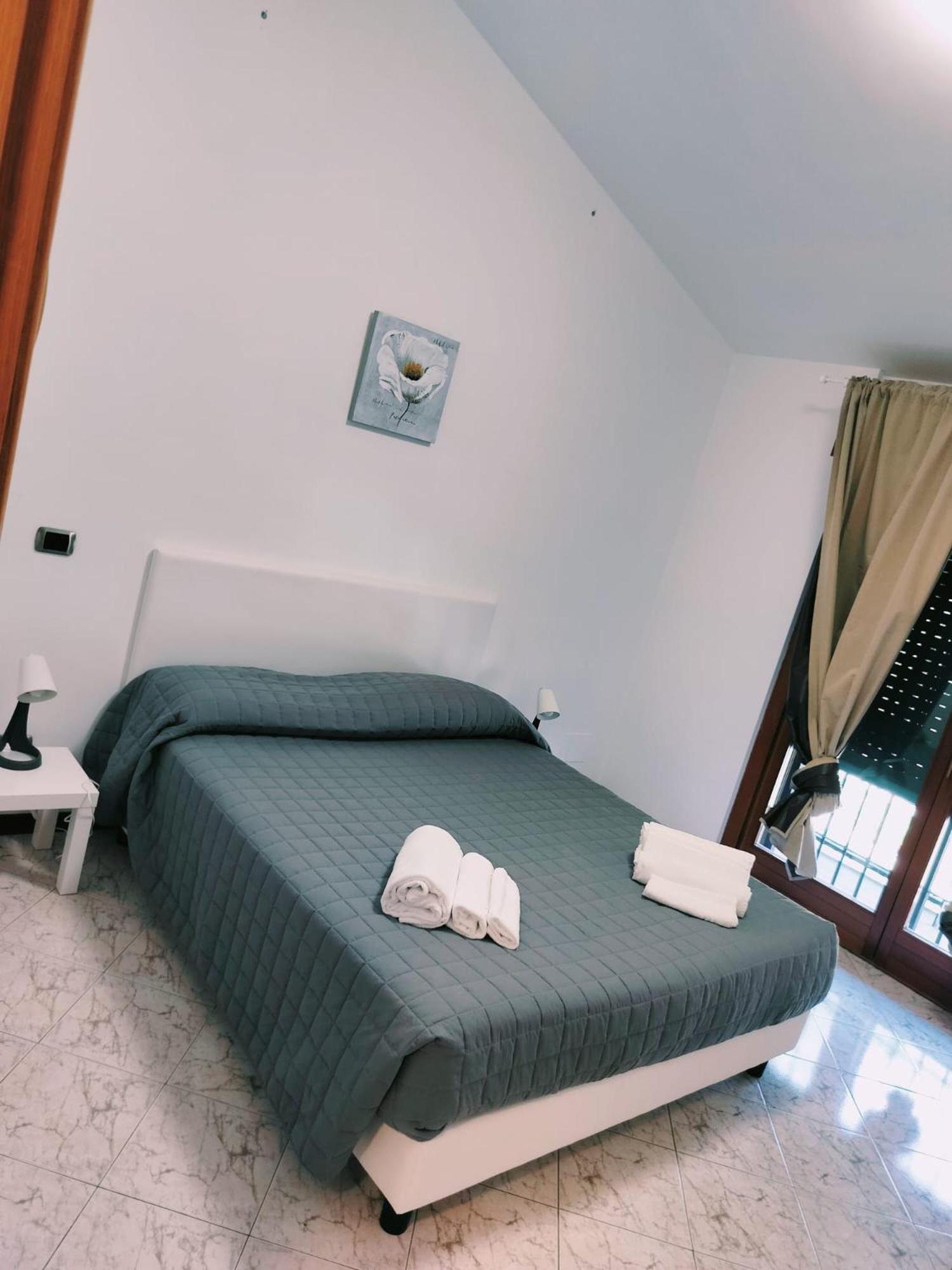 Hotel Dolcevita Eur 2 Luxury Roma Exterior foto
